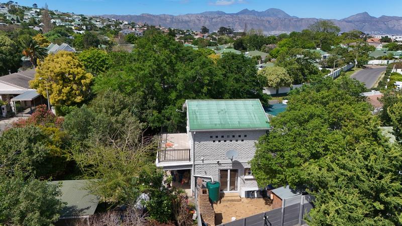 4 Bedroom Property for Sale in Somerset West Western Cape